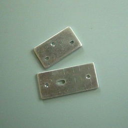 乐器五金配件中的关键角色 小铝散热片的创新与应用